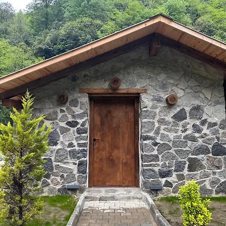 Letastonehouse Camlihemsin